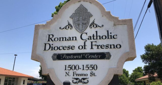 La diócesis católica romana de Fresno se declarará en quiebra a medida que aumentan las nuevas denuncias de abuso sexual
